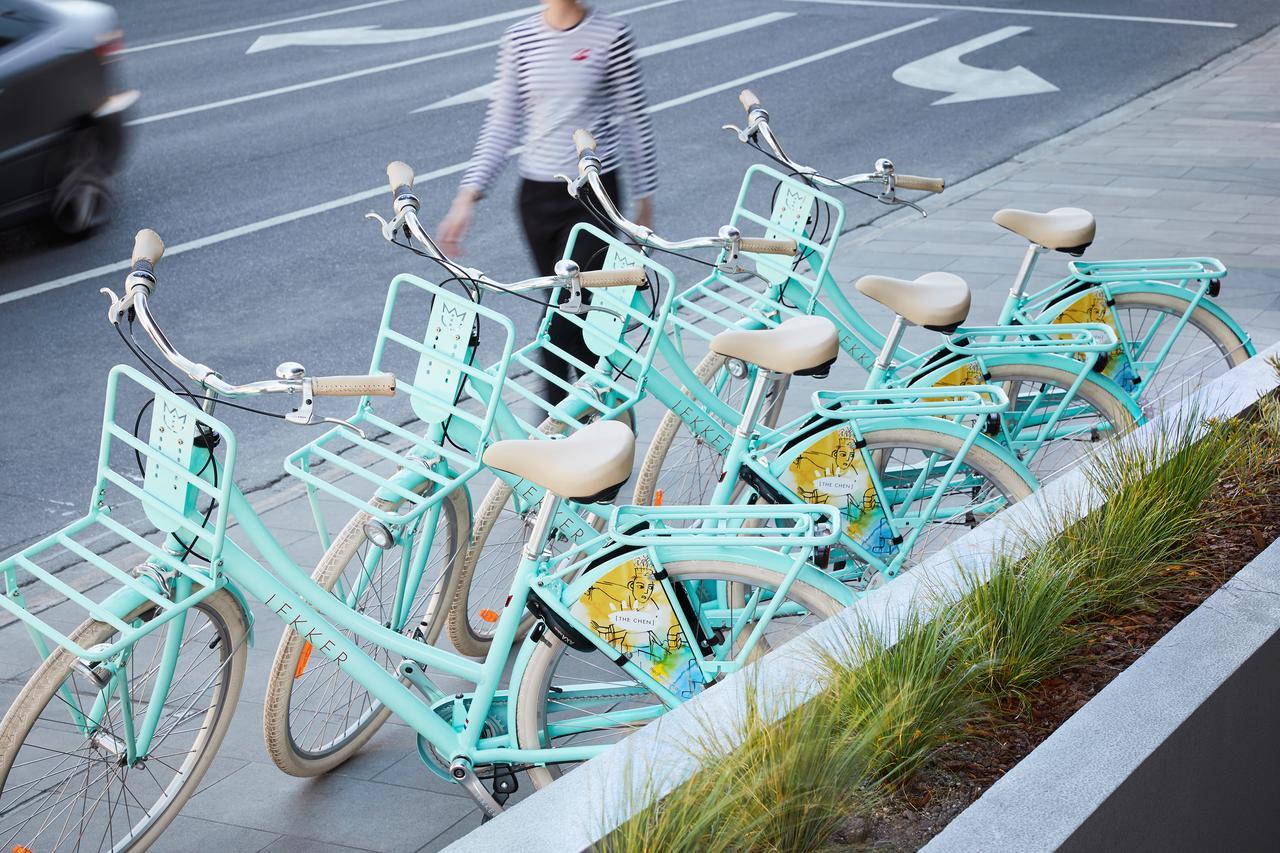 Art Series - The Chen Box Hill Eksteriør billede LimeBike